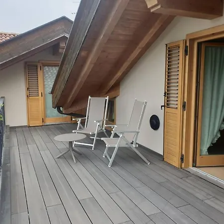 Mansarda Con Terrazzo E Giardino Altopiano Di Pine Baselga di Pinè Buitenkant foto