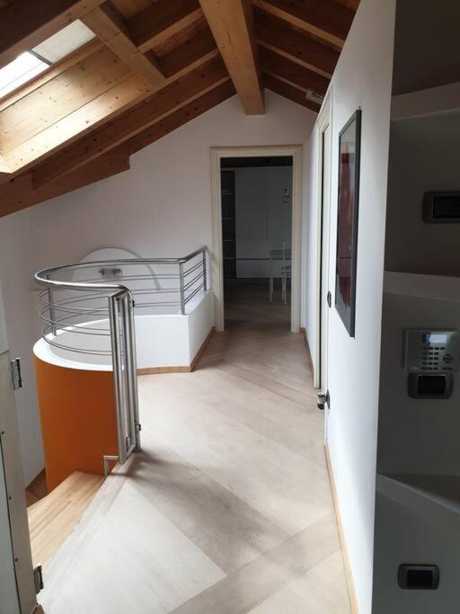 Mansarda Con Terrazzo E Giardino Altopiano Di Pine Apartment