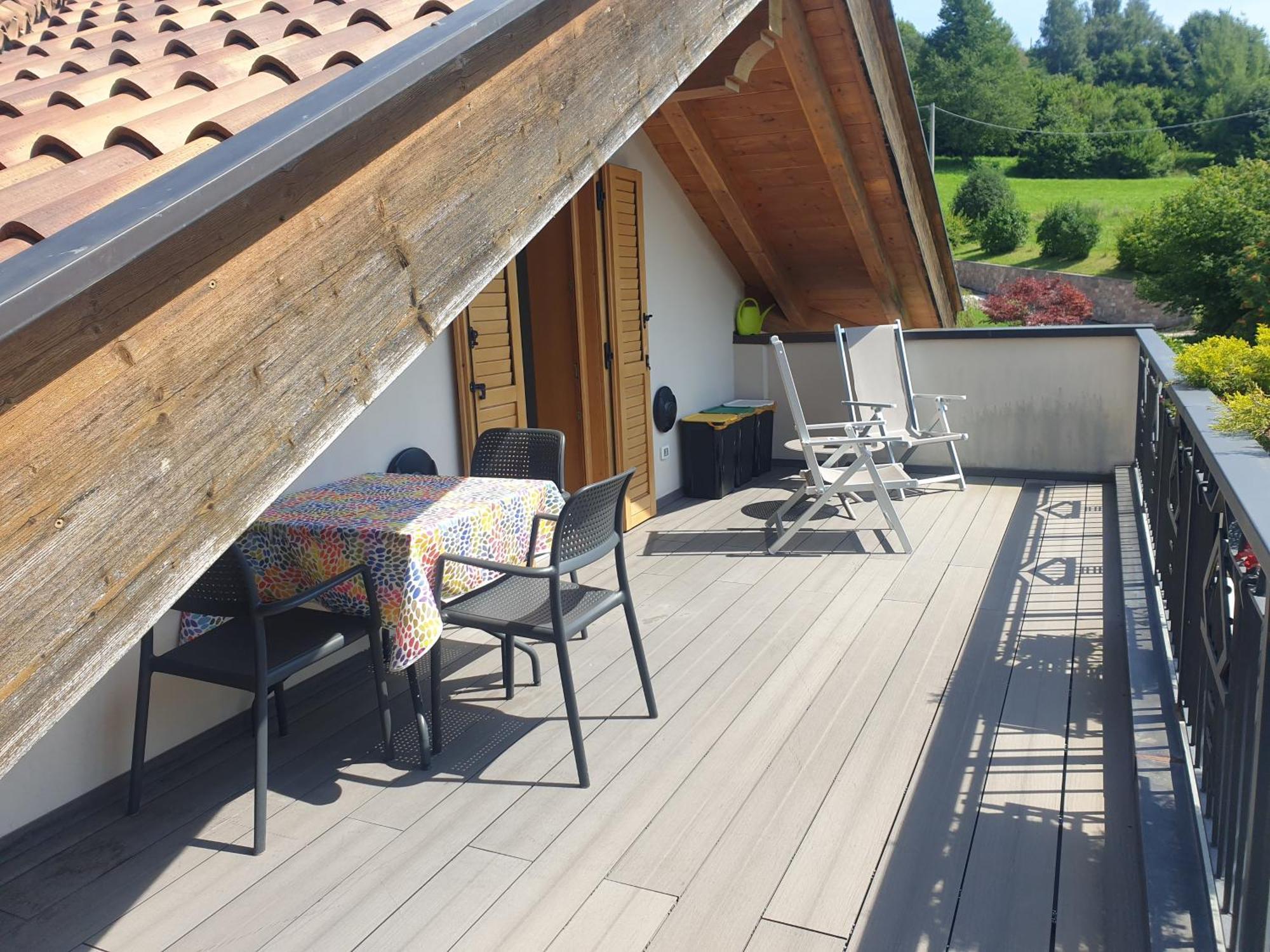 Apartment Mansarda Con Terrazzo E Giardino Altopiano Di Pine *