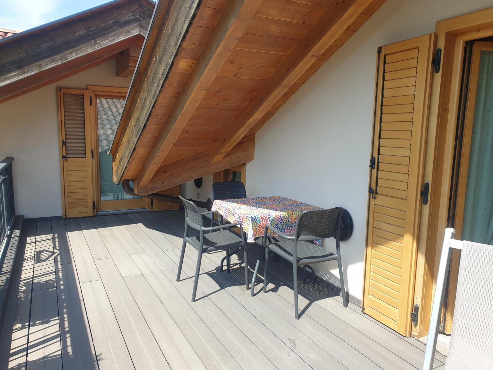 Apartment Mansarda Con Terrazzo E Giardino Altopiano Di Pine *